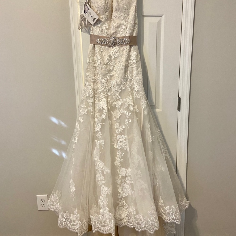Alfred Angelo wedding dress #2506 Sz6 ivory/pearl
